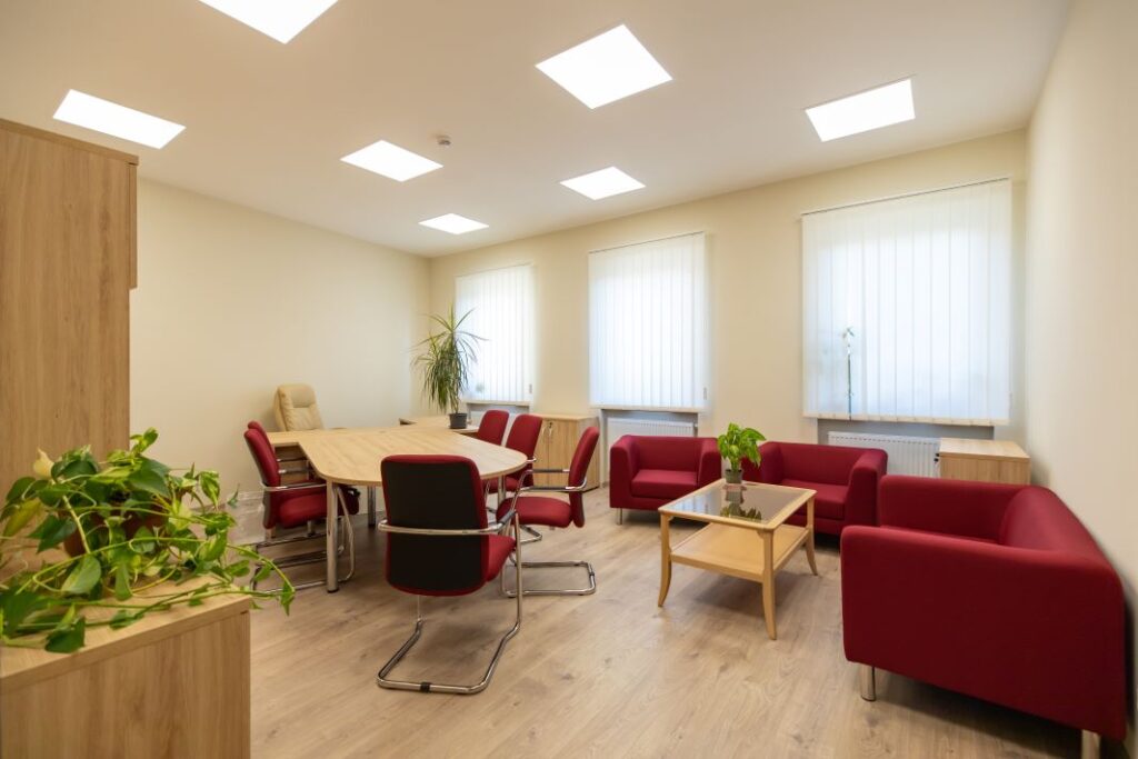 Az Iroda 2000 kivitelezésében a Fővárosi Ítélőtábla és Monori Járási Hivatal projekt, Budapest