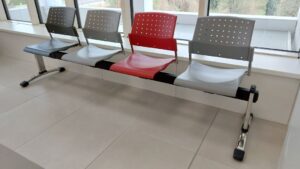 A Garzon Bútor kivitelezésében a PTE fogklinika projekt, Pécs